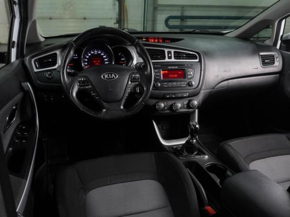 Kia Ceed II с пробегом 2014 года, цена 859 000 рублей, 243484 км, хэтчбек, Автокод Объявления