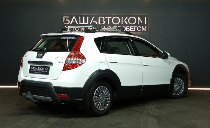 Dongfeng H30 Cross с пробегом 2015 года, цена 520 000 рублей, 134357 км, хэтчбек, Автокод Объявления