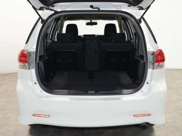 Toyota Wish II с пробегом 2010 года, цена 1 260 000 рублей, 172400 км, минивэн, Автокод Объявления