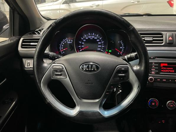 Kia Rio III Рестайлинг с пробегом 2015 года, цена 994 000 рублей, 173962 км, седан, Автокод Объявления