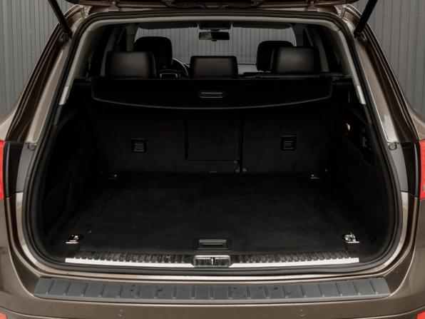Volkswagen Touareg II с пробегом 2012 года, цена 1 730 000 рублей, 239372 км, внедорожник, Автокод Объявления