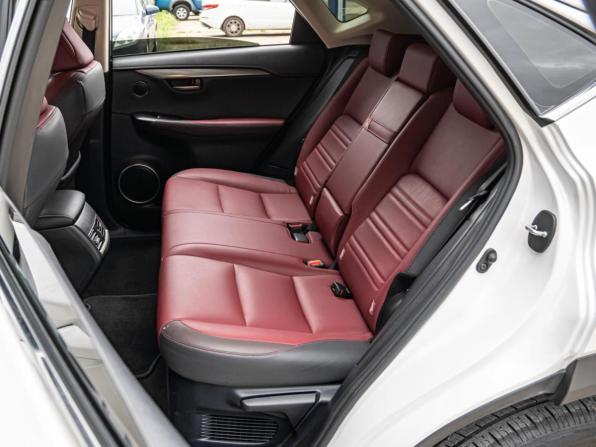 Lexus NX I Рестайлинг с пробегом 2018 года, цена 3 230 000 рублей, 126062 км, внедорожник, Автокод Объявления