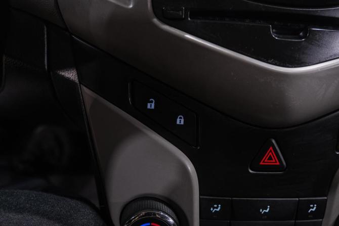 Chevrolet Cruze I с пробегом 2012 года, цена 609 000 рублей, 200511 км, седан, Автокод Объявления
