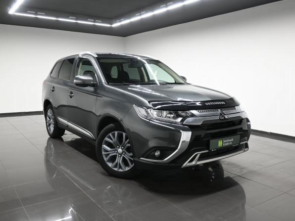 Mitsubishi Outlander III Рестайлинг 3 с пробегом 2020 года, цена 2 095 000 рублей, 141078 км, внедорожник, Автокод Объявления