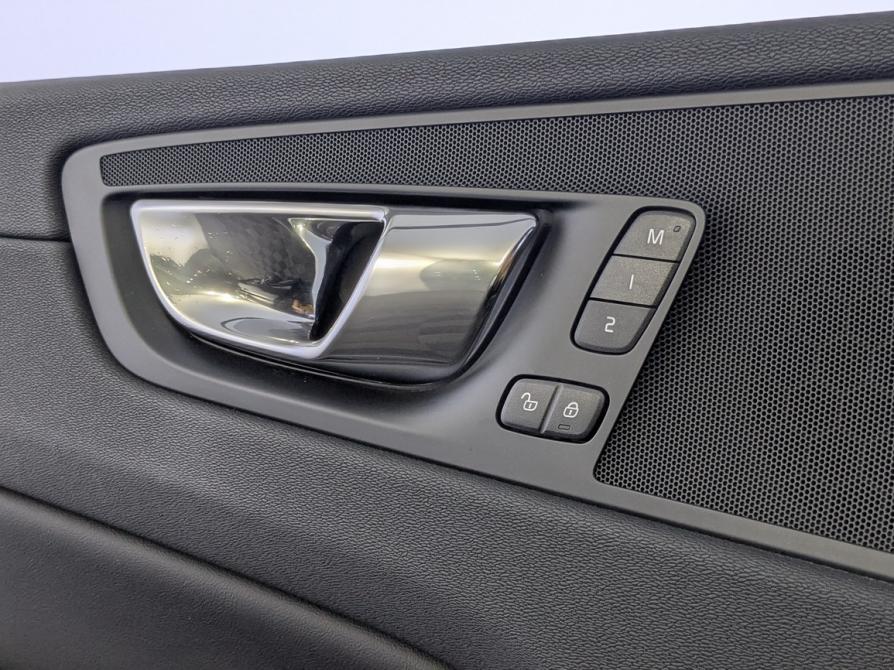 Volvo XC60 II Москва  - изображение 18