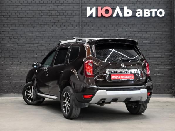 Renault Duster I Рестайлинг с пробегом 2018 года, цена 1 300 000 рублей, 182923 км, внедорожник, Автокод Объявления