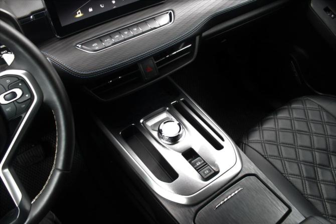 Haval Jolion I с пробегом 2023 года, цена 2 100 000 рублей, 46886 км, внедорожник, Автокод Объявления