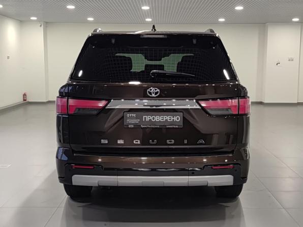 Toyota Sequoia III с пробегом 2022 года, цена 9 470 000 рублей, 75131 км, внедорожник, Автокод Объявления