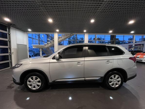Mitsubishi Outlander III Рестайлинг 3 с пробегом 2021 года, цена 1 990 000 рублей, 114830 км, внедорожник, Автокод Объявления