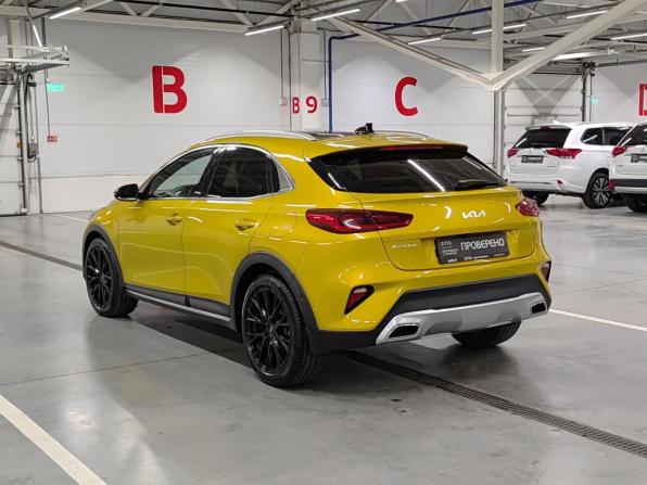 Kia XCeed I с пробегом 2021 года, цена 2 100 000 рублей, 121200 км, хэтчбек, Автокод Объявления