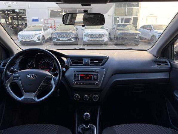 Kia Rio III Рестайлинг с пробегом 2017 года, цена 1 099 000 рублей, 97265 км, седан, Автокод Объявления