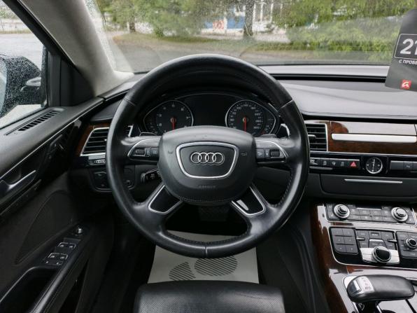 Audi A8 III (D4) Рестайлинг с пробегом 2014 года, цена 1 889 000 рублей, 259854 км, седан, Автокод Объявления