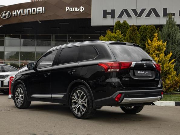 Mitsubishi Outlander III Рестайлинг 2 с пробегом 2016 года, цена 2 248 000 рублей, 27776 км, внедорожник, Автокод Объявления