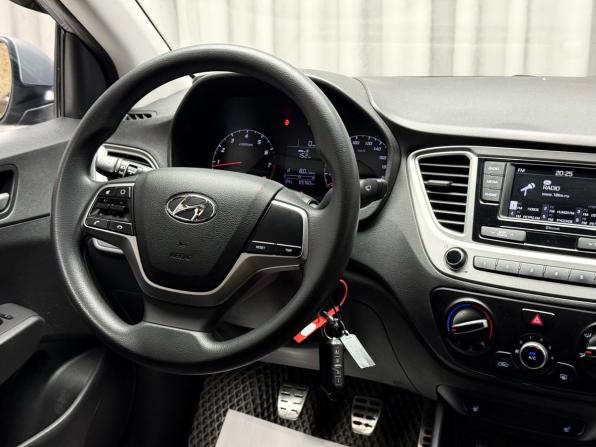 Hyundai Solaris II Рестайлинг с пробегом 2021 года, цена 1 614 000 рублей, 89760 км, седан, Автокод Объявления