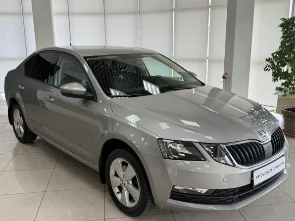Skoda Octavia III (A7) Рестайлинг с пробегом 2019 года, цена 1 999 000 рублей, 43494 км, лифтбек, Автокод Объявления
