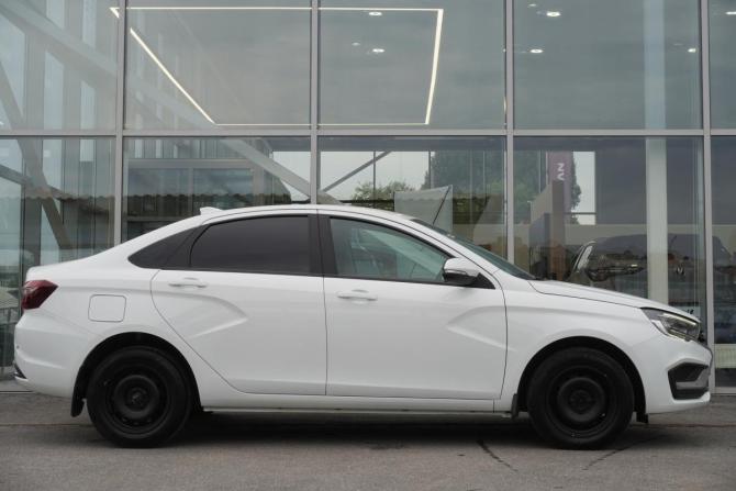 Lada (ВАЗ) Vesta I Рестайлинг (NG) с пробегом 2023 года, цена 1 390 000 рублей, 35560 км, седан, Автокод Объявления