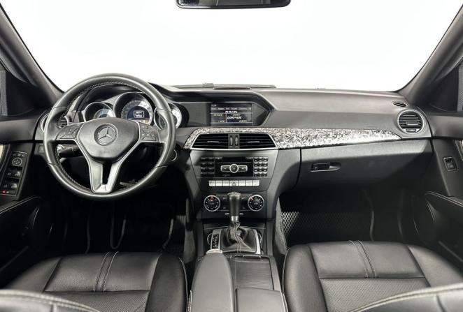 Mercedes-Benz C-Класс III (W204) Рестайлинг с пробегом 2013 года, цена 1 600 000 рублей, 297964 км, седан, Автокод Объявления
