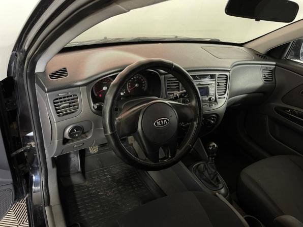 Kia Rio II Рестайлинг с пробегом 2009 года, цена 389 000 рублей, 292766 км, седан, Автокод Объявления