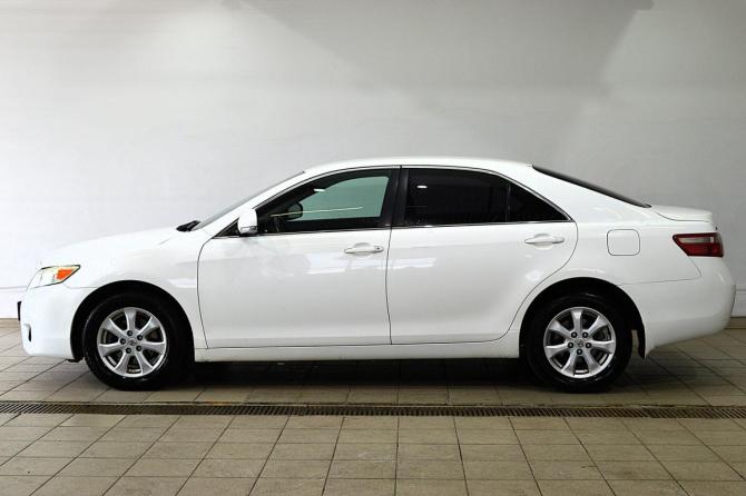 Toyota Camry VI (XV40) Рестайлинг с пробегом 2011 года, цена 1 295 000 рублей, 220000 км, седан, Автокод Объявления