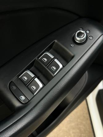 Audi Q5 I (8R) Рестайлинг с пробегом 2015 года, цена 1 825 000 рублей, 281024 км, внедорожник, Автокод Объявления