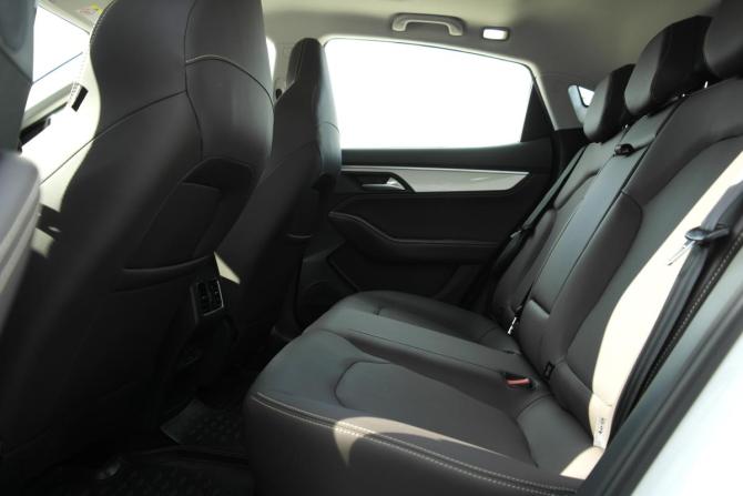 JAC J7 I с пробегом 2024 года, цена 1 700 000 рублей, 2300 км, хэтчбек, Автокод Объявления