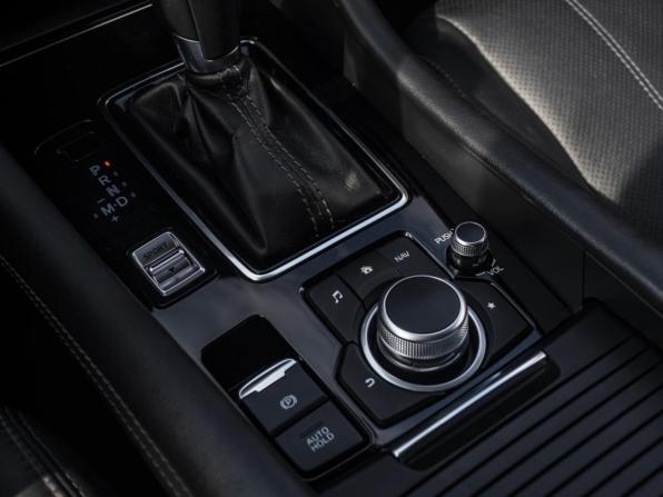 Mazda 6 III (GJ) Рестайлинг 2 с пробегом 2018 года, цена 2 848 000 рублей, 97500 км, седан, Автокод Объявления