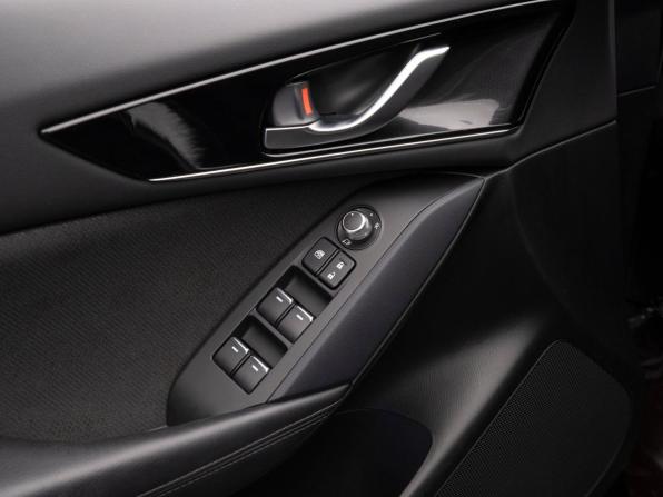 Mazda CX-4 I Рестайлинг с пробегом 2022 года, цена 2 920 000 рублей, 21591 км, внедорожник, Автокод Объявления