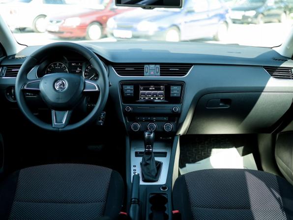 Skoda Octavia III (A7) с пробегом 2015 года, цена 1 399 000 рублей, 135670 км, лифтбек, Автокод Объявления
