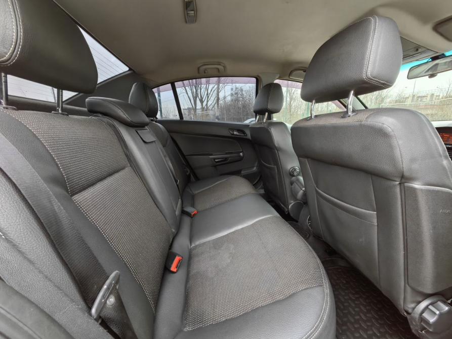 Opel Astra H Рестайлинг Санкт-Петербург  - изображение 12