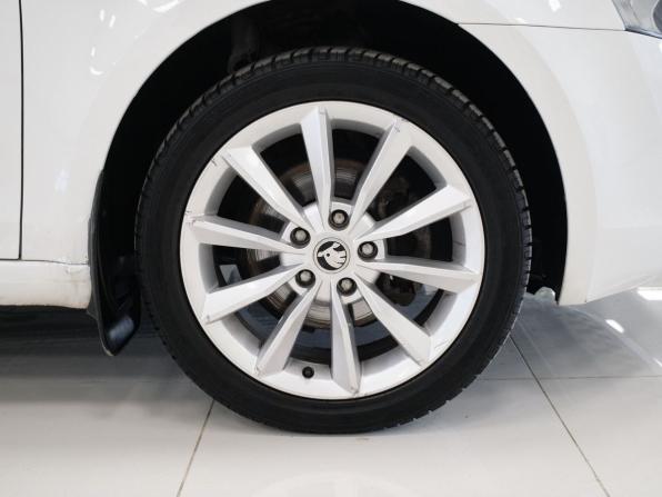 Skoda Octavia III (A7) с пробегом 2015 года, цена 1 284 000 рублей, 129488 км, лифтбек, Автокод Объявления