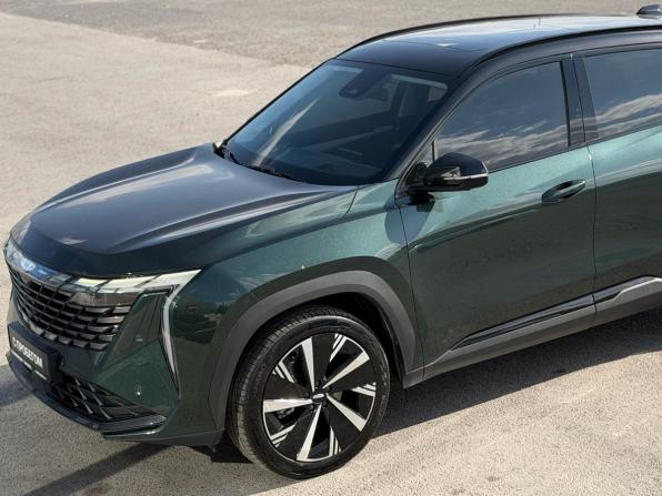 Geely Atlas II с пробегом 2023 года, цена 2 700 000 рублей, 53000 км, внедорожник, Автокод Объявления