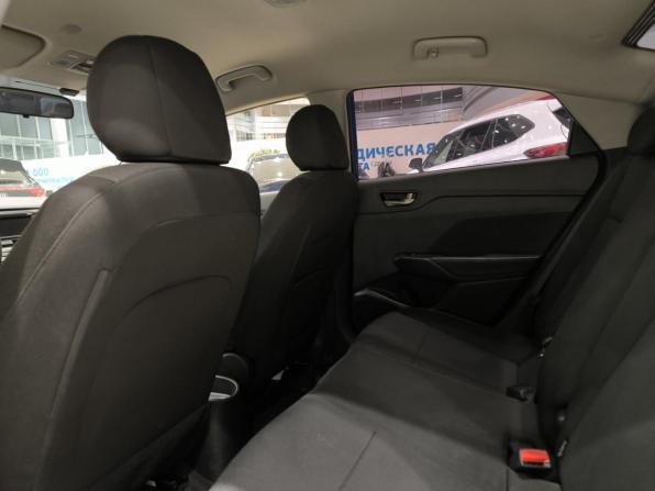 Hyundai Solaris II с пробегом 2018 года, цена 1 150 000 рублей, 108000 км, седан, Автокод Объявления