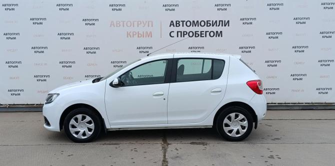 Renault Sandero II с пробегом 2017 года, цена 1 220 000 рублей, 81730 км, хэтчбек, Автокод Объявления