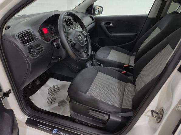 Volkswagen Polo V с пробегом 2013 года, цена 630 000 рублей, 217800 км, седан, Автокод Объявления