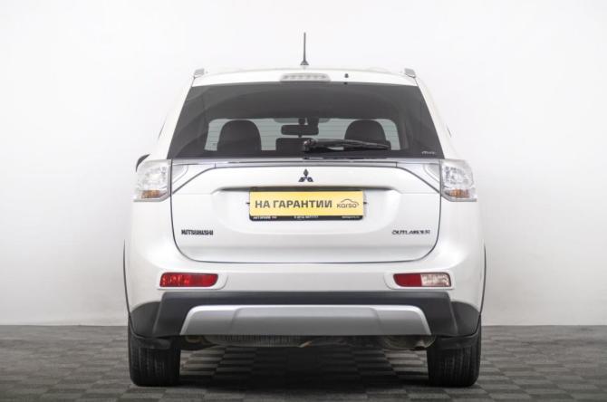 Mitsubishi Outlander III Рестайлинг с пробегом 2014 года, цена 1 599 000 рублей, 216000 км, внедорожник, Автокод Объявления