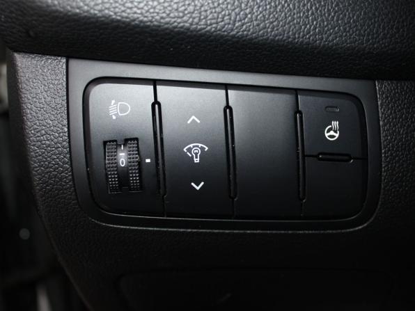 Kia Ceed II Рестайлинг с пробегом 2017 года, цена 1 339 900 рублей, 169732 км, хэтчбек, Автокод Объявления