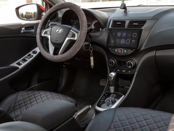 Hyundai Solaris I с пробегом 2012 года, цена 800 000 рублей, 230299 км, седан, Автокод Объявления