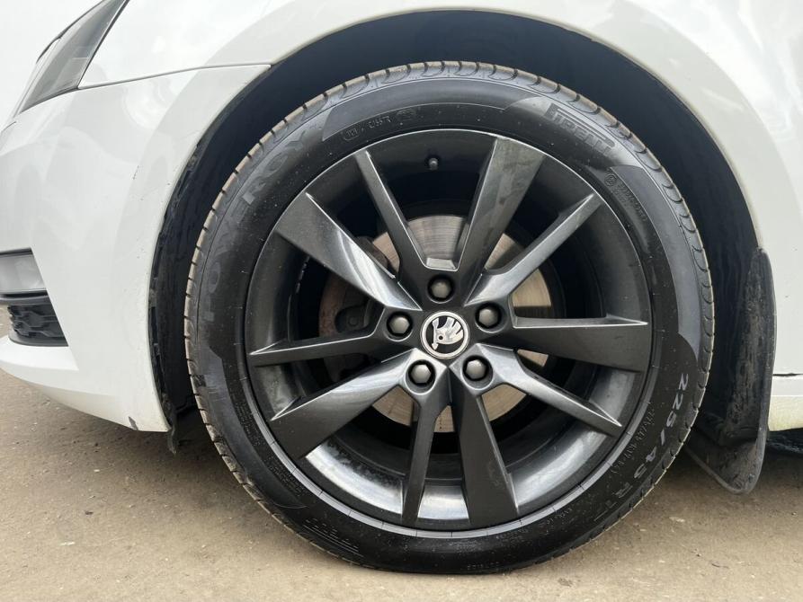 Skoda Octavia III (A7) Рестайлинг Москва  - изображение 9