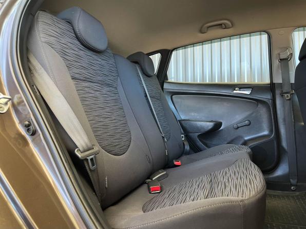 Hyundai Solaris I Рестайлинг с пробегом 2016 года, цена 937 000 рублей, 140687 км, хэтчбек, Автокод Объявления