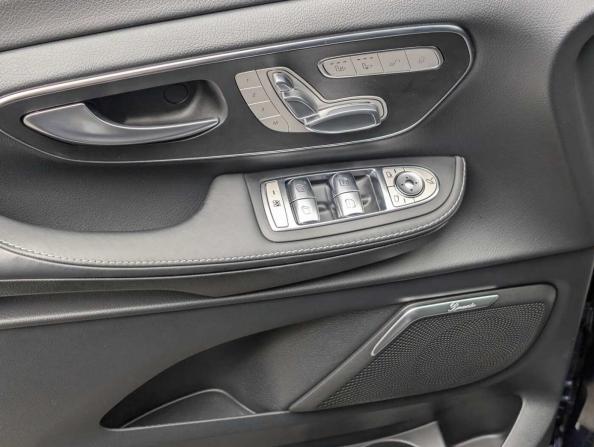 Mercedes-Benz V-Класс III (W447) Рестайлинг с пробегом 2020 года, цена 7 125 000 рублей, 63301 км, минивэн, Автокод Объявления