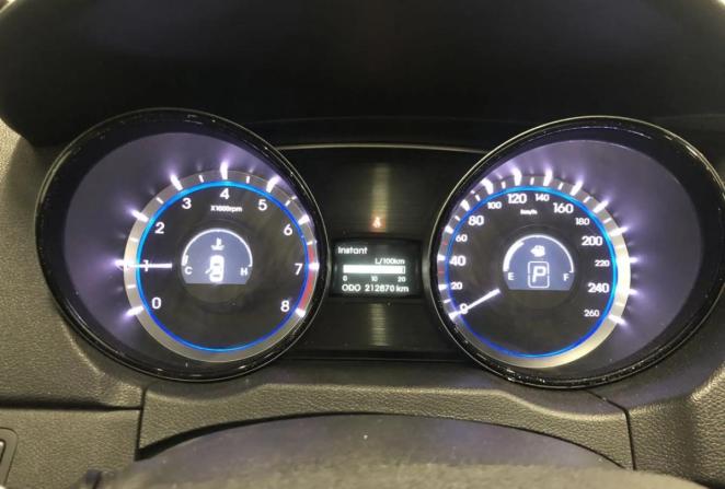 Hyundai Sonata VI (YF) с пробегом 2011 года, цена 1 420 000 рублей, 214570 км, седан, Автокод Объявления