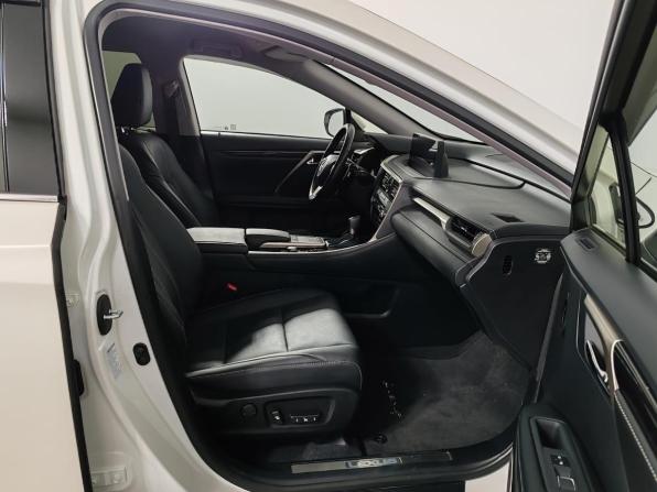 Lexus RX IV Рестайлинг с пробегом 2022 года, цена 5 849 000 рублей, 36001 км, внедорожник, Автокод Объявления
