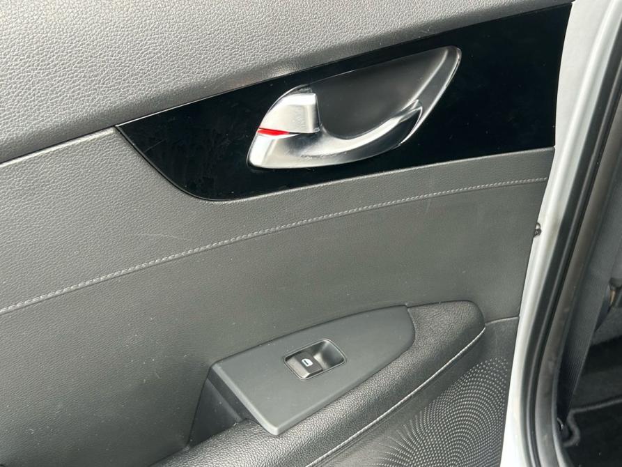 Kia Cerato IV Санкт-Петербург  - изображение 15