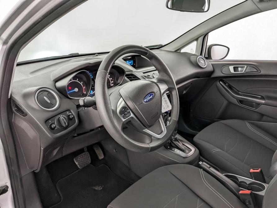Ford Fiesta Mk6 Рестайлинг Санкт-Петербург  - изображение 16