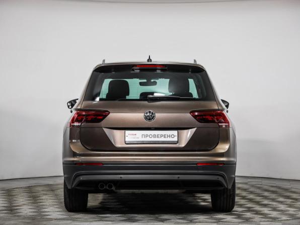 Volkswagen Tiguan II с пробегом 2017 года, цена 2 599 000 рублей, 91752 км, внедорожник, Автокод Объявления