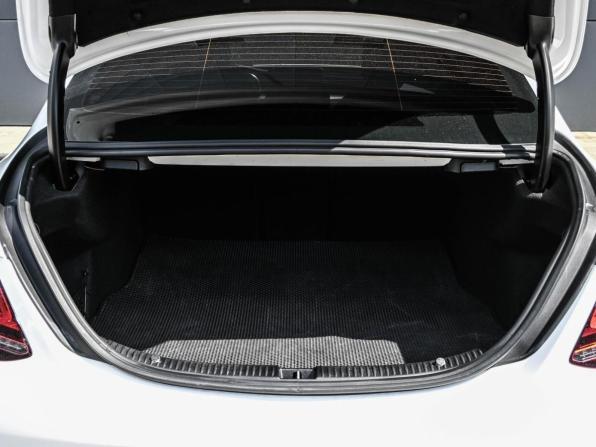 Mercedes-Benz C-Класс IV (W205) Рестайлинг с пробегом 2019 года, цена 2 699 000 рублей, 120425 км, седан, Автокод Объявления