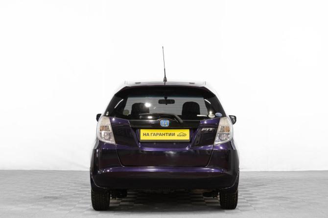 Honda Fit II с пробегом 2009 года, цена 729 000 рублей, 198000 км, хэтчбек, Автокод Объявления