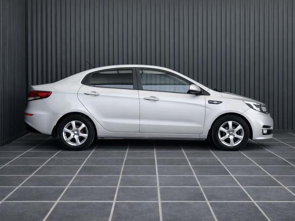 Kia Rio III Рестайлинг с пробегом 2016 года, цена 947 000 рублей, 199510 км, седан, Автокод Объявления