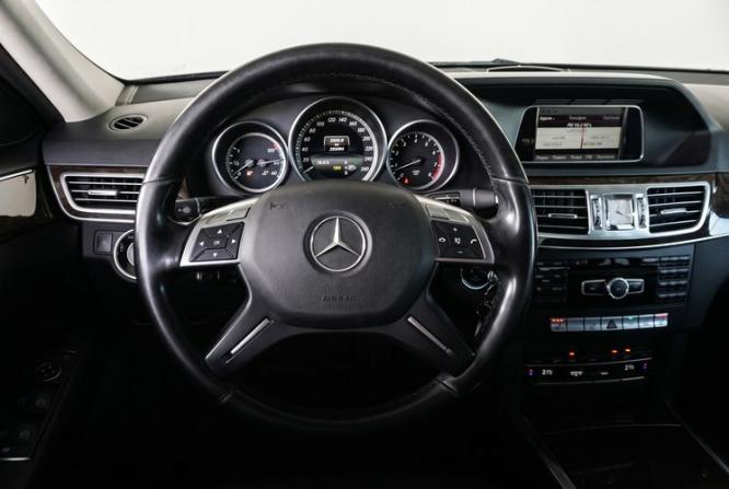 Mercedes-Benz E-Класс IV (W212 S212 C207) Рестайлинг с пробегом 2013 года, цена 1 690 000 рублей, 252594 км, седан, Автокод Объявления