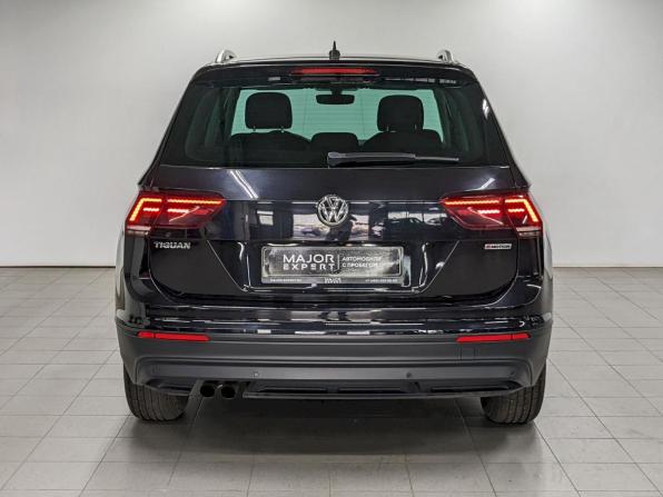 Volkswagen Tiguan II с пробегом 2018 года, цена 2 450 000 рублей, 110340 км, внедорожник, Автокод Объявления